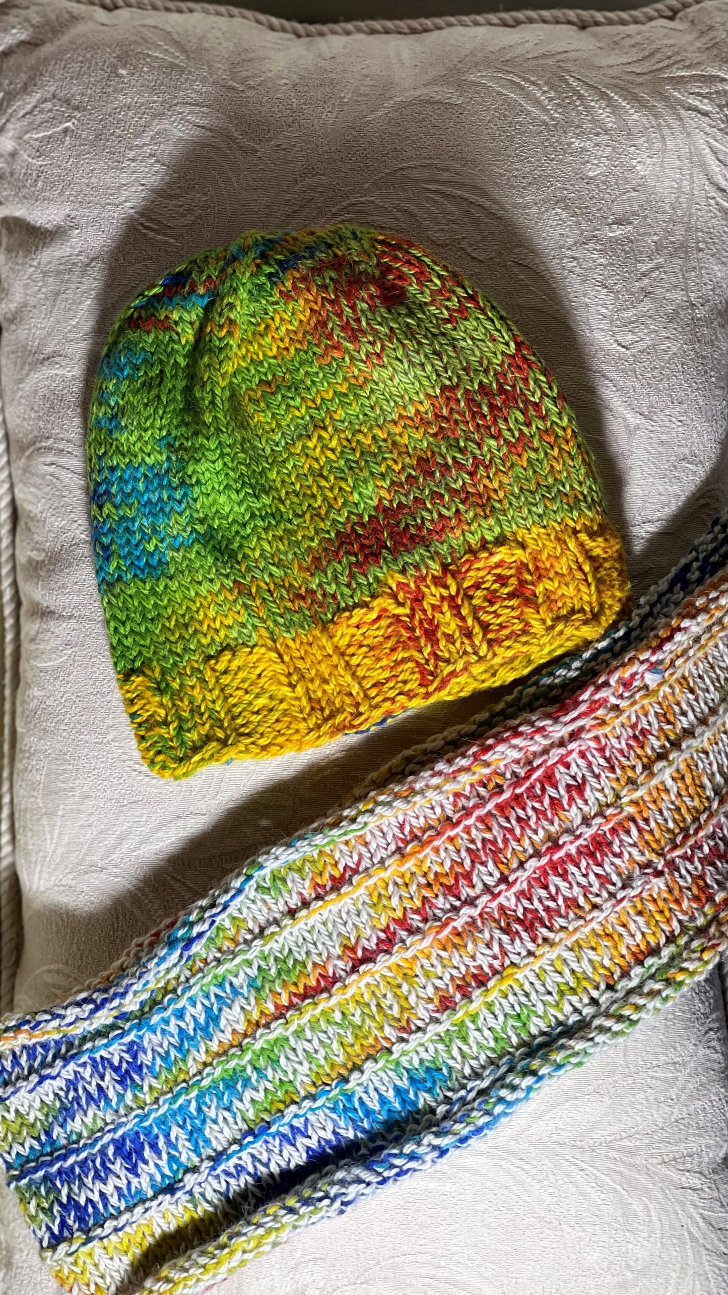 H-Rainbow Knit Hat and Cowl Set