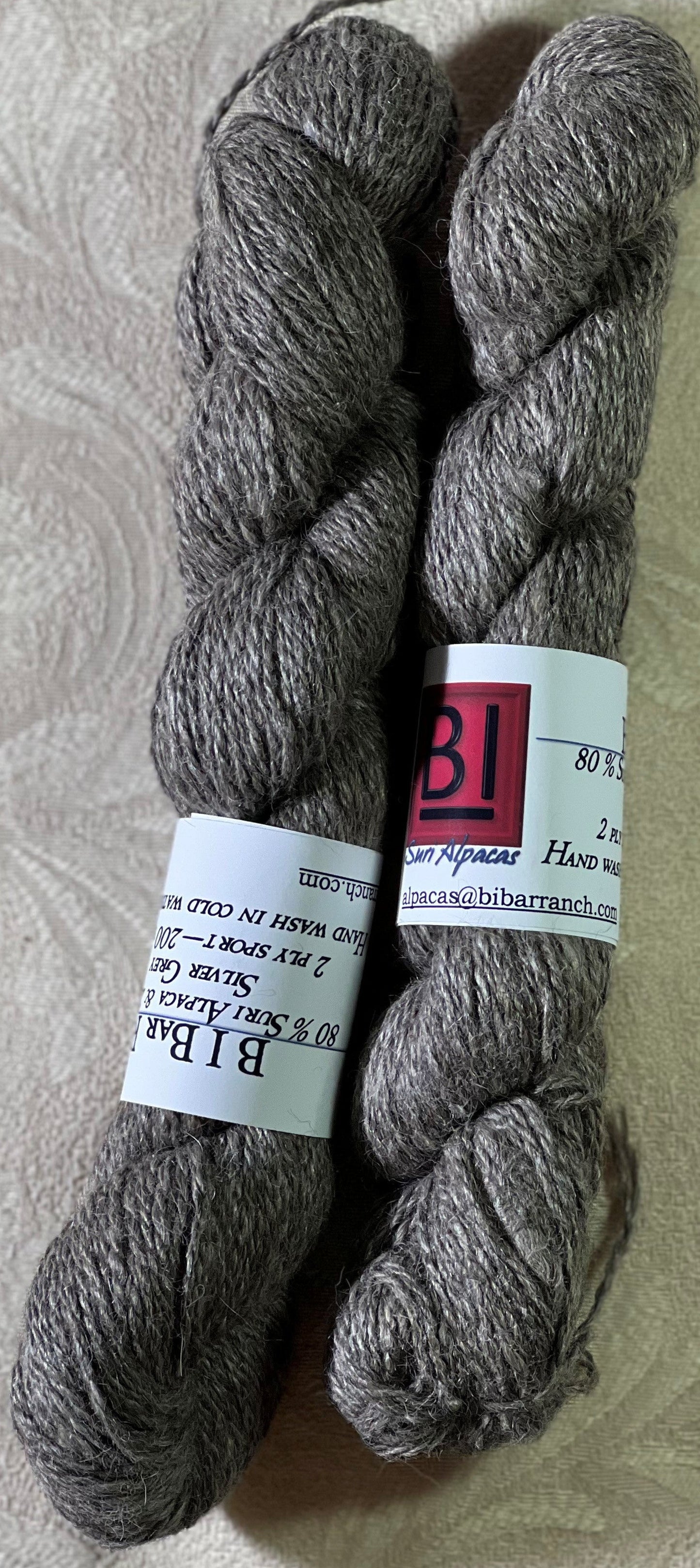 Y-Suri/Silk Yarn - Natural Gray